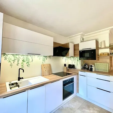 Apartment De Standing Avec Jardin *
