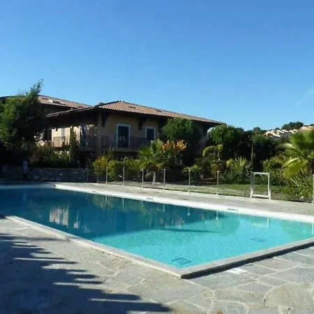 De Standing Avec Jardin Apartment *